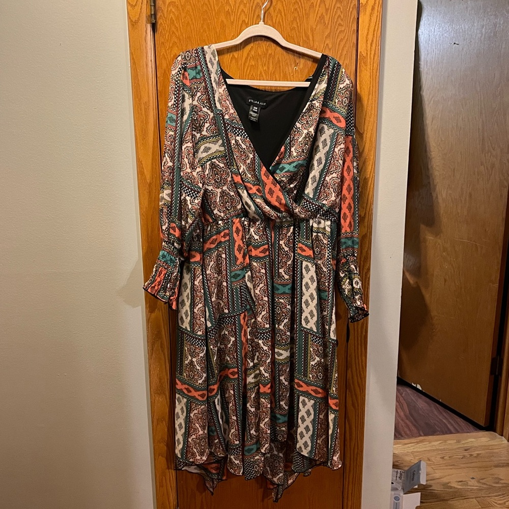 Stella & Julie patterned dress